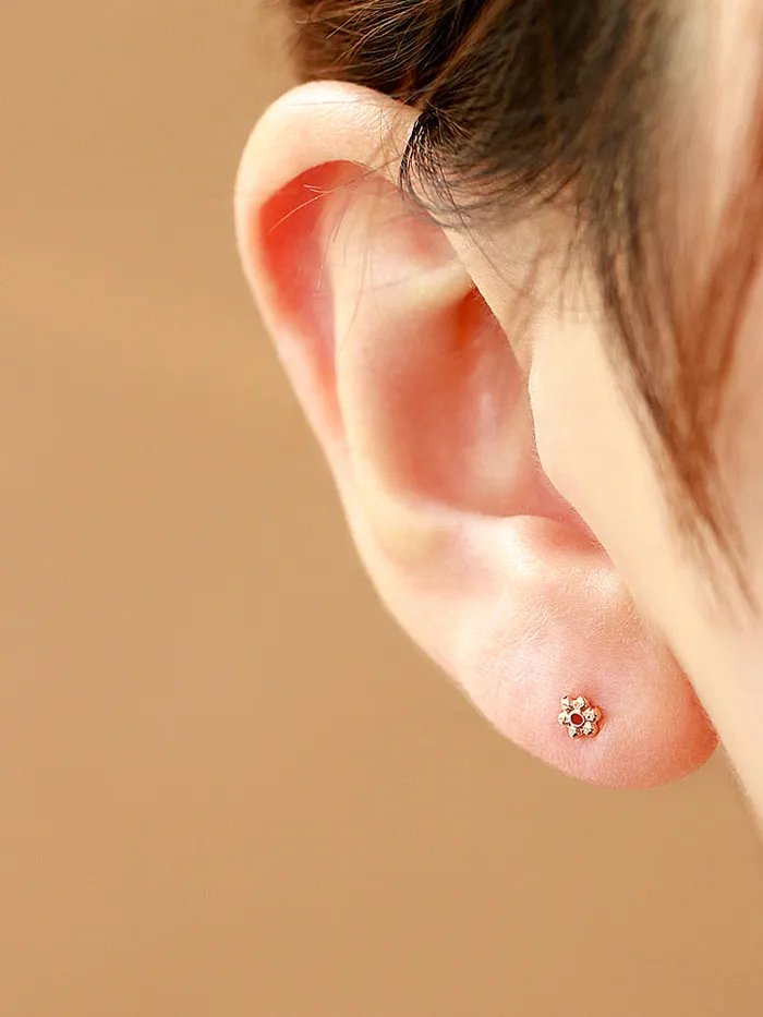 Earrings MinimalBijoux 925 Silver Mini Flower Stud Earring