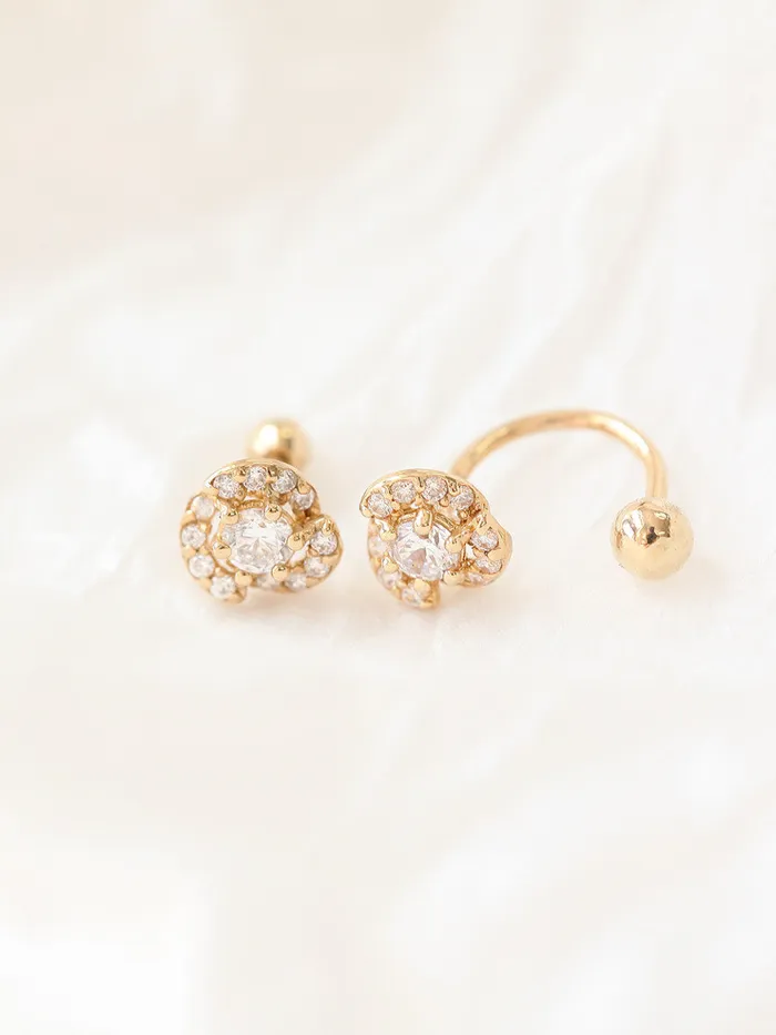 MinimalBijoux Earrings 14K Gold Camelia Flower Tragus Piercing 18G16G