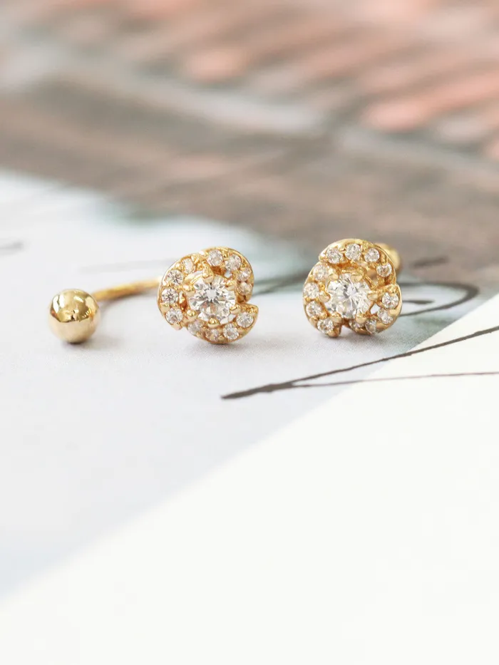 MinimalBijoux Earrings 14K Gold Camelia Flower Tragus Piercing 18G16G
