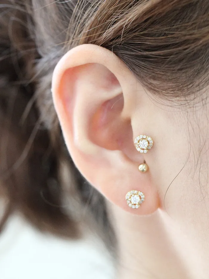 MinimalBijoux Earrings 14K Gold Camelia Flower Tragus Piercing 18G16G