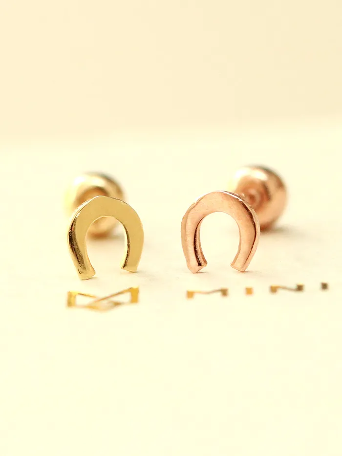 MinimalBijoux Earrings 14K gold Mini horseshoe cartilage earring 20g