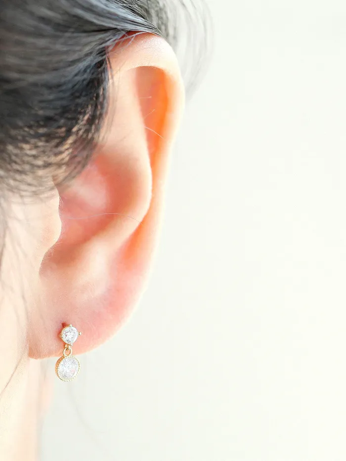 MinimalBijoux Earrings 14K gold Round Cubic Drop cartilage earring 20g