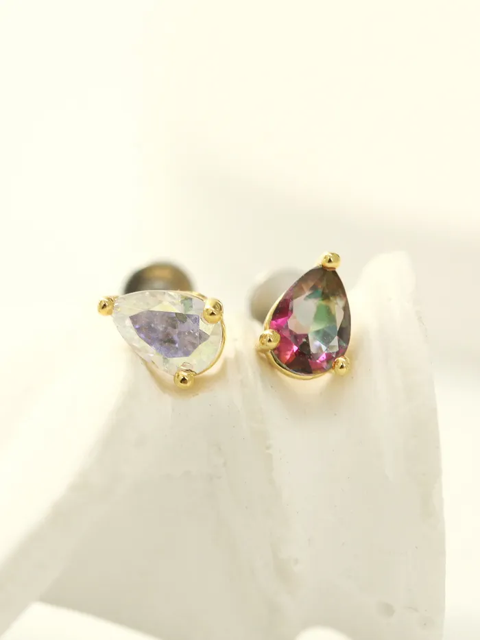 MinimalBijoux Earrings Teardrop CZ stud Cartilage Earring