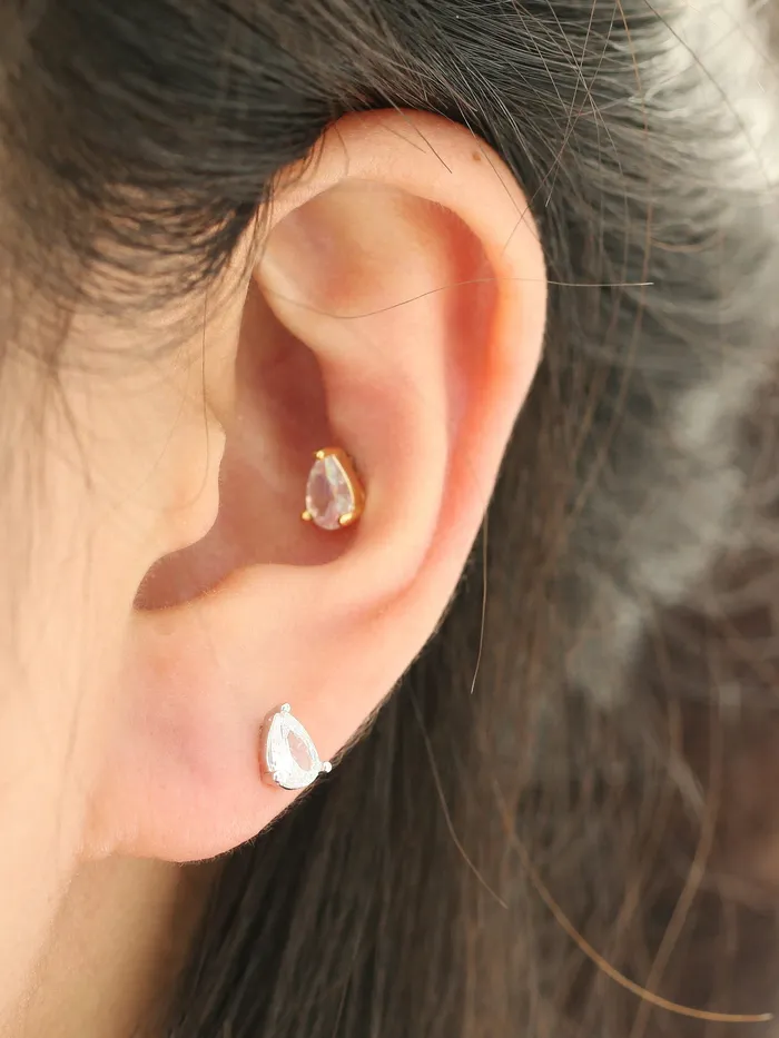 MinimalBijoux Earrings Teardrop CZ stud Cartilage Earring