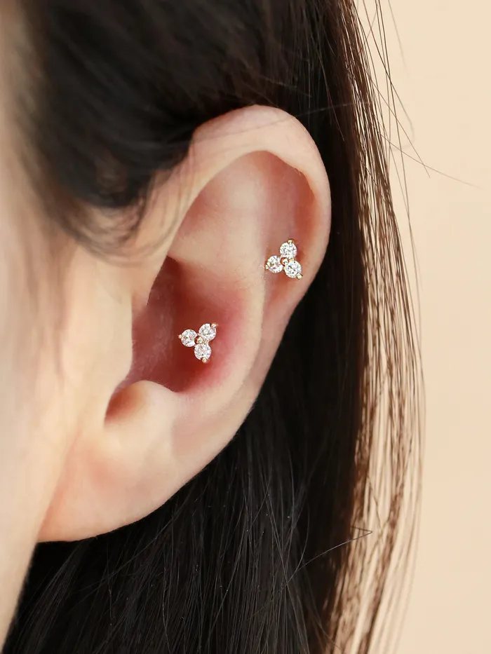 PreStyled Sets MinimalBijoux 14K Gold Moissanite Triangle Internally Threaded Labret Piercing 20G18G16