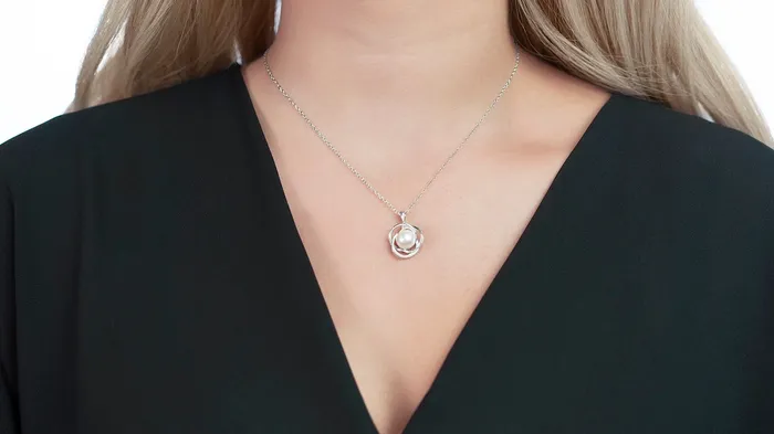 SPT Necklaces Akoya Pearl Khilana Pendant
